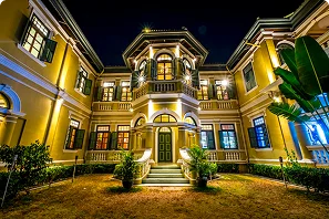HERITAGE HOMES